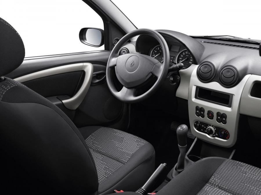  Renault Sandero 2007 года  (фото 2 из 29)